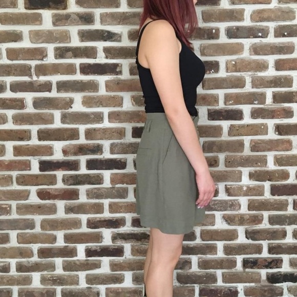 O'stin Studio Khaki Olive Green Mini Skirt Sz S - Picture 3 of 7